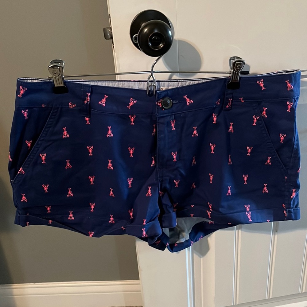 Kohl’s Navy Shorts with pink lobsters. Size 15